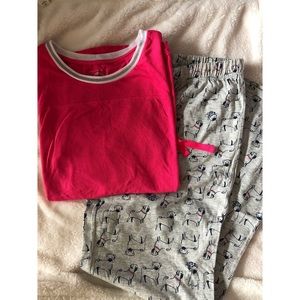 3/$15 ‼️Women’s pajama set